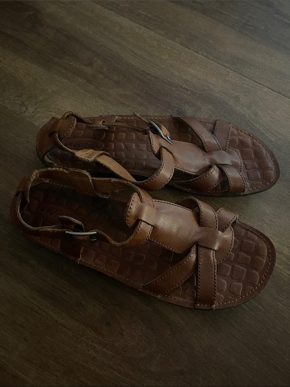 Underfoot sandals